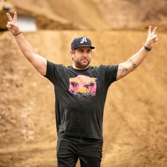 NIP Men’s Black Rifle Coffee Company Tshirt “America’s Coffee” - Picture 2 of 4